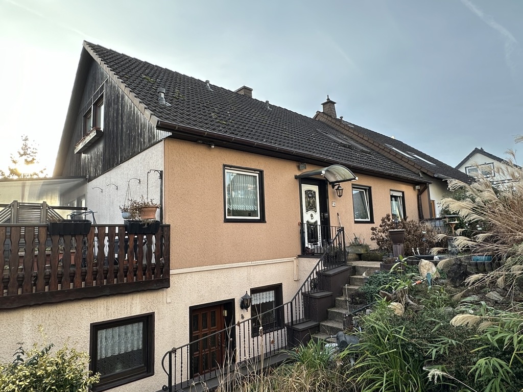 10680 - Geräumiges Einfamilienhaus mit Einliegerwohnung in Bendorf