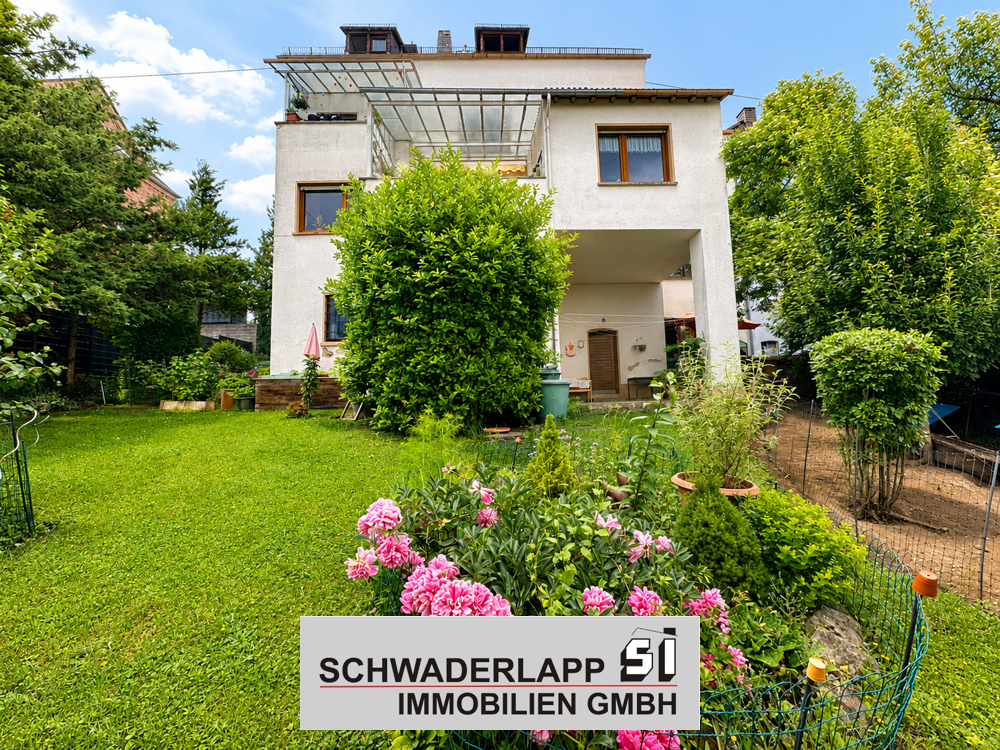 11025 - Dreifamilienhaus mit attraktiver Rendite und Entwicklungspotenzial