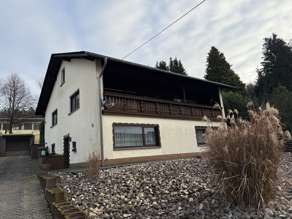 10935 - Gem&uuml;tliches Einfamilienhaus mit Einliegerwohnung in Hilgert