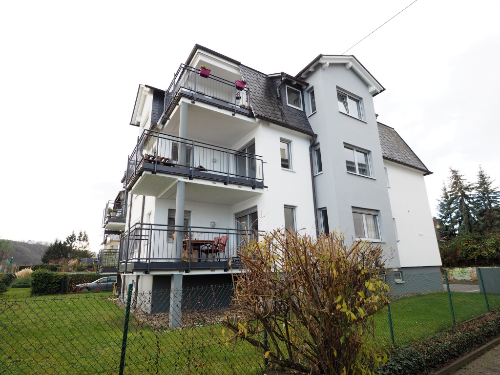 10333 - Provisionsfrei -  Koblenz - Wallersheim Attraktives Anlageobjekt mit 7 Wohneinheiten in erster Rheinlage