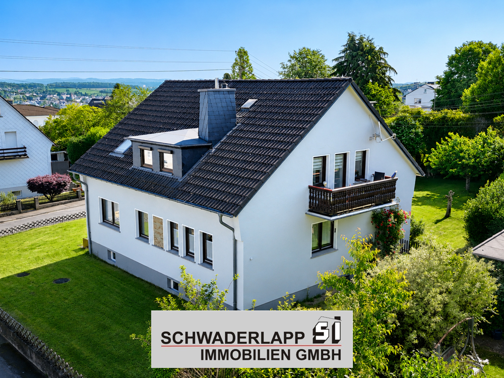 11000 - Attraktives Zweifamilienhaus mit ansprechender Grundst&uuml;cksfl&auml;che