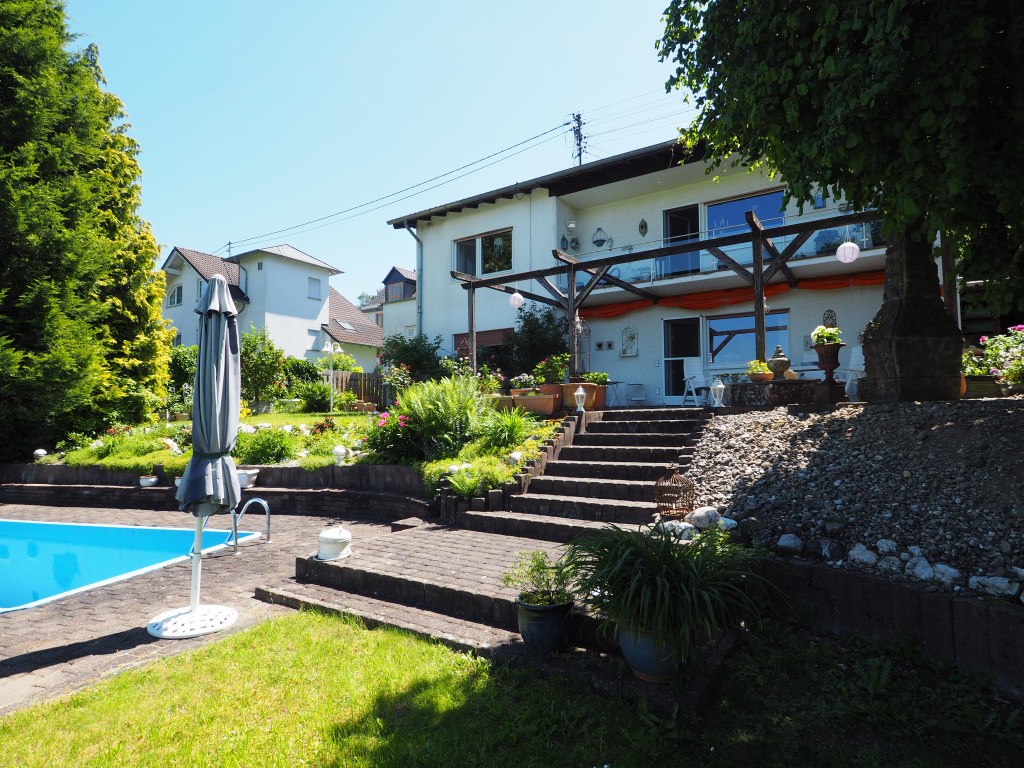 10272 -  	Familienfreundliches Zuhause in idyllischer Lage mit herrlichem Ausblick