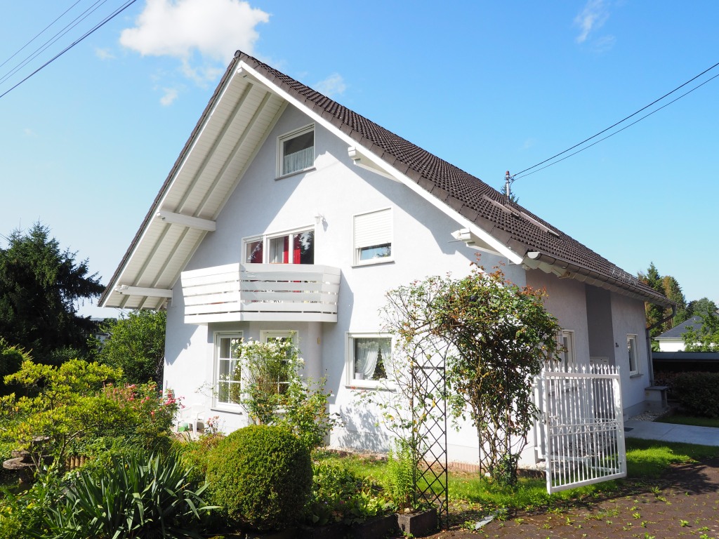 10297 - Kapitalanleger aufgepasst! Zwei Mehrfamilienhäuser auf einem Grundstück in schöner Lage von Ransbach-Baumbach