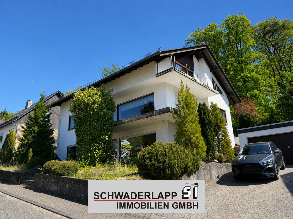11020 - Gro&szlig;z&uuml;giges Einfamilienhaus mit Einliegerwohnung in herrlicher Ortsrandlage und hervorragendem Rhein-/Eifel - Fernblick