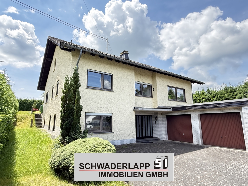 11038 - Gepflegtes Einfamilienhaus in sch&ouml;ner Ortsrandlage mit herrlichem Grundst&uuml;ck 