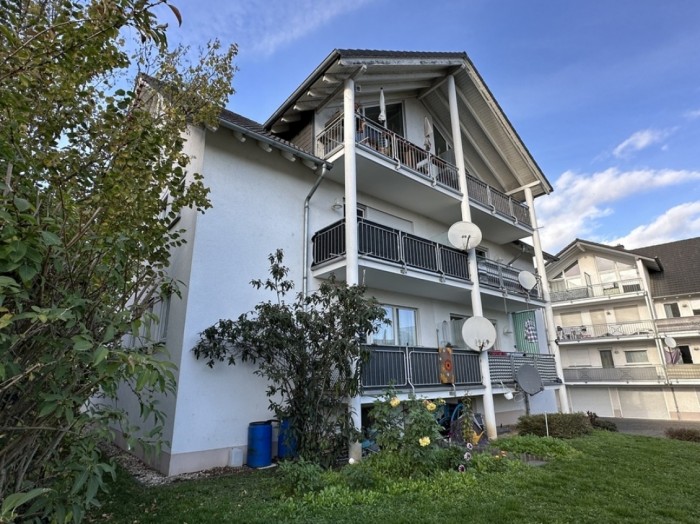 10535 - Für Kapitalanleger:  Ansprechende 3-ZKB Wohnung mit Garage - Nähe Innenstadt / Rhein