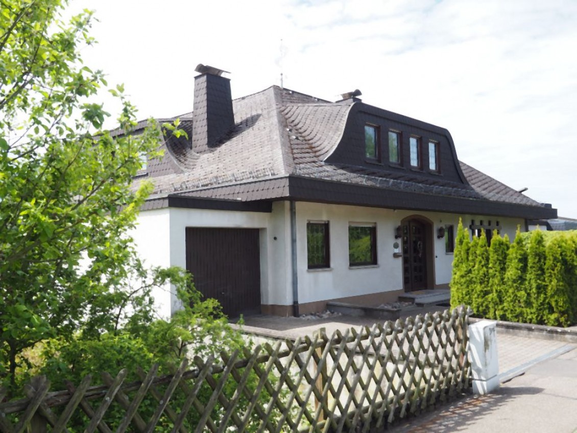 09887 - Phantastisches Villenanwesen in herrlicher Lage Nähe Koblenz