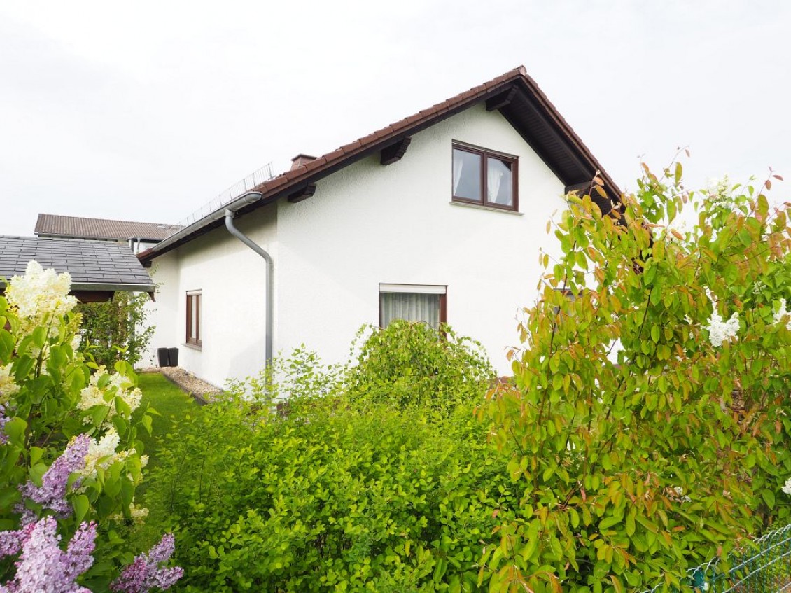 10096 - Schickes Einfamilienhaus in familienfreundlicher Lage