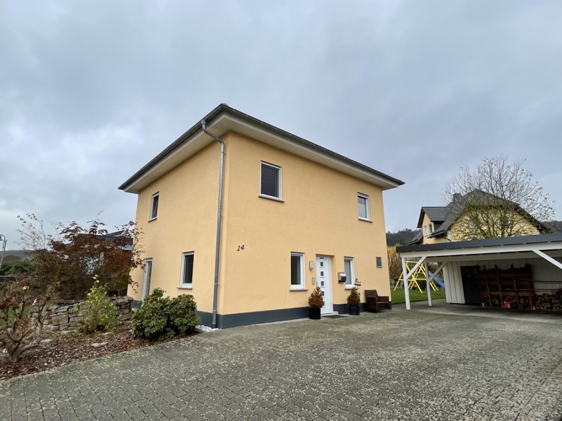 10203 - Entzückendes Einfamilienhaus mit schönem Garten