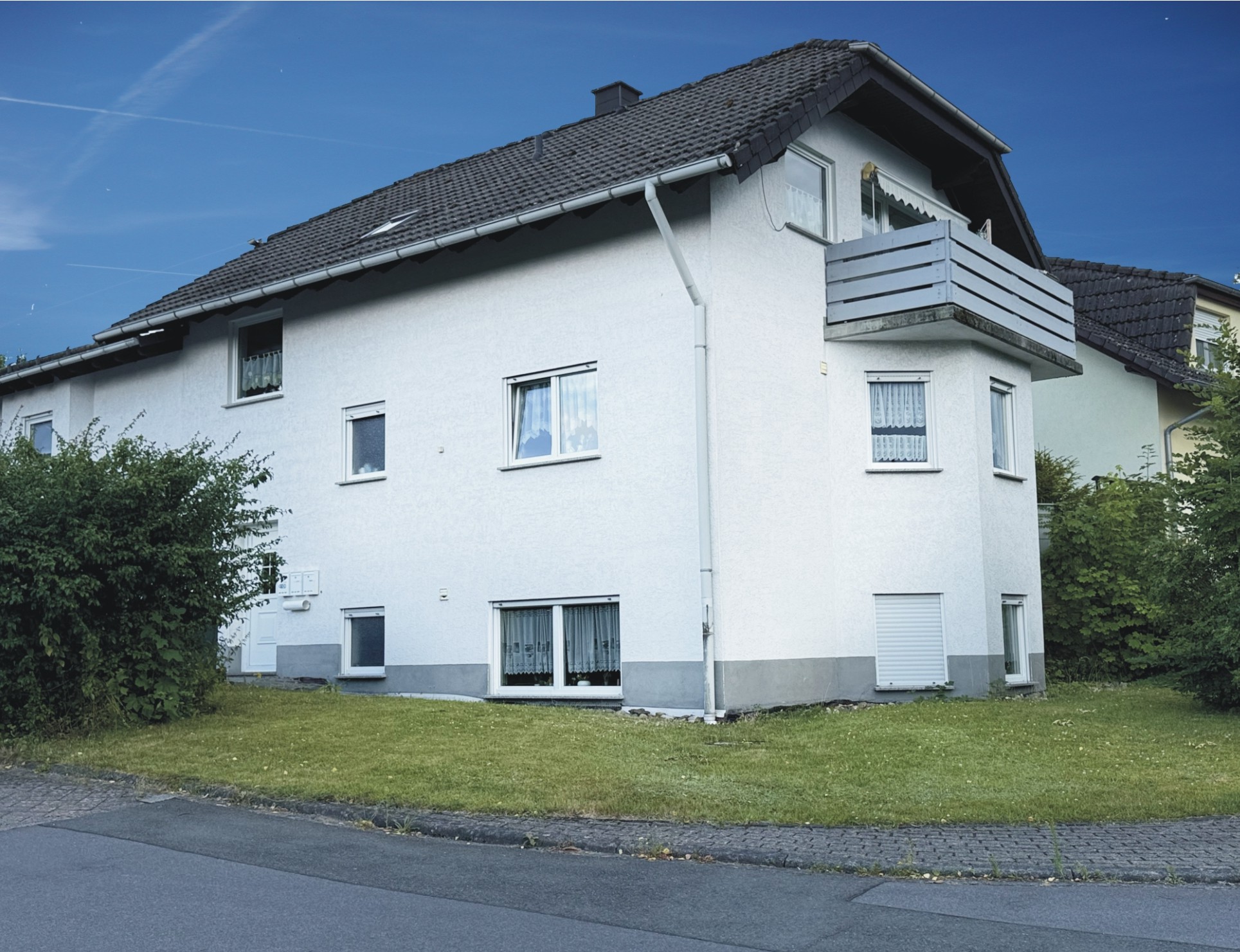 10748 - Attraktives Mehrfamilienhaus in ruhiger Wohnlage für den klugen Kapitalanleger