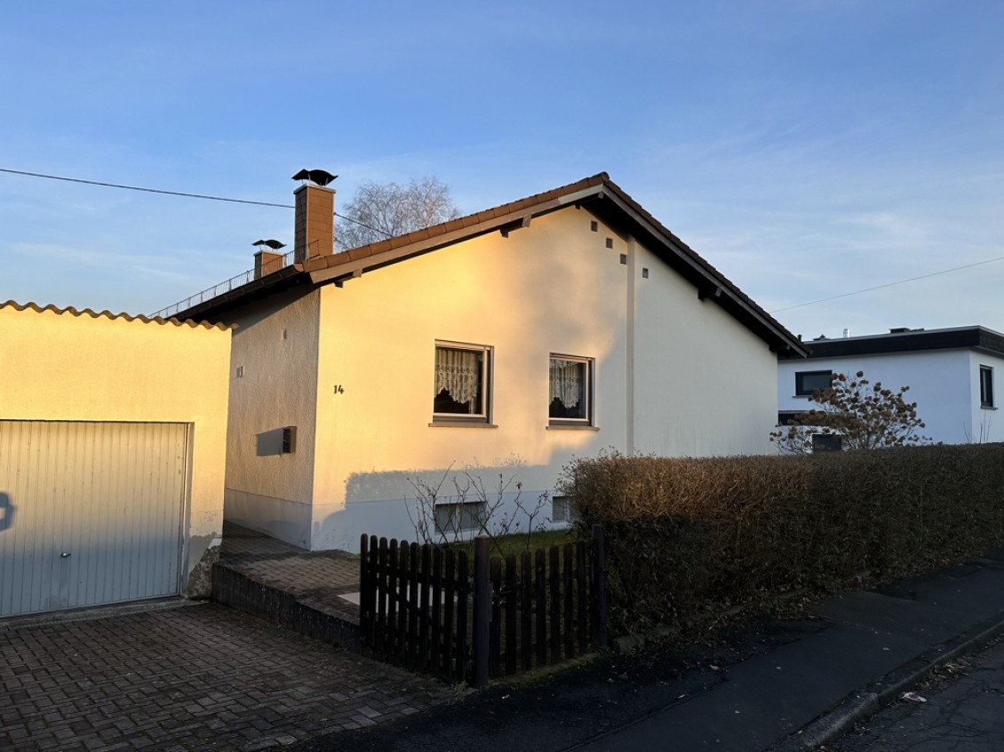 10508 - Gemütliches Einfamilienhaus mit schönem Grundstück