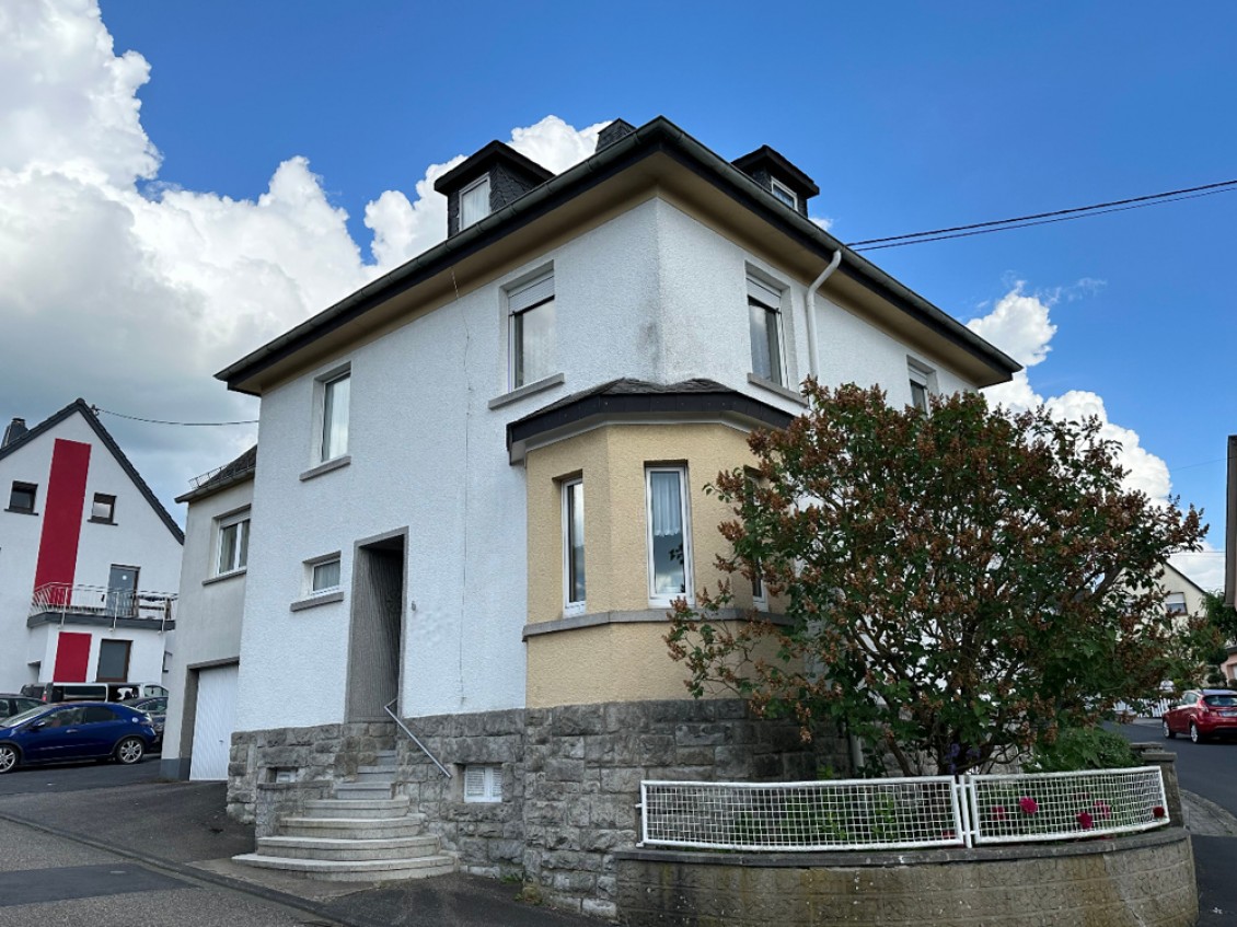 10719 - Ansprechendes Einfamilienhaus mit viel Platz für die Familie